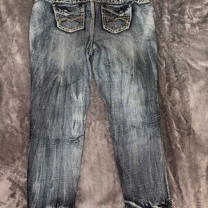 Almost Famous Women’s distressed plus size Skinny Jeans size 20